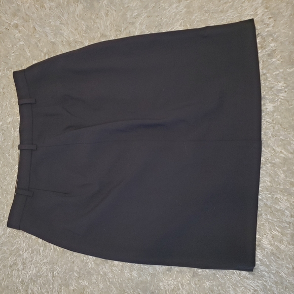 GAP Stretch Black Skirt, Size 1 - Picture 2 of 8